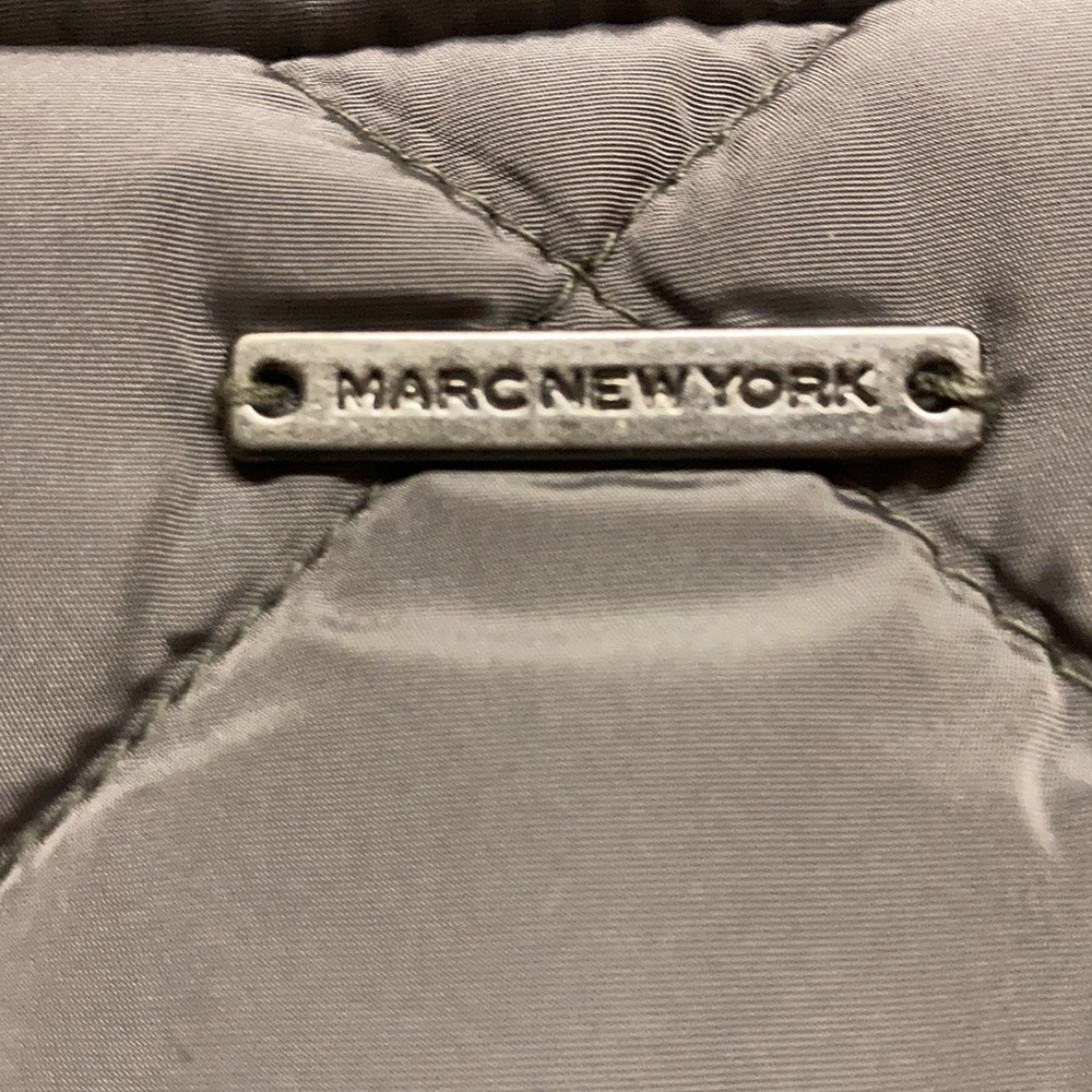 Woman’s Winter Vest New without tags - Picture 4 of 4